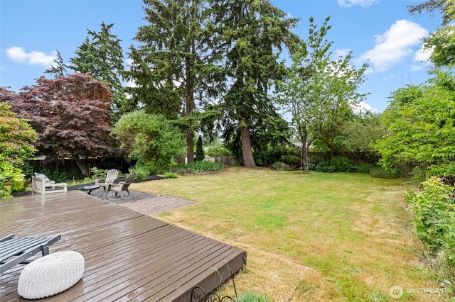 8707 Maple Lane, Edmonds, WA 98026
