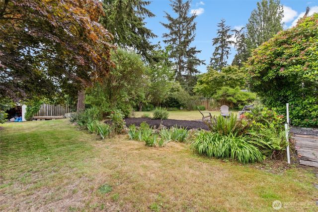 8707 Maple Lane, Edmonds, WA 98026