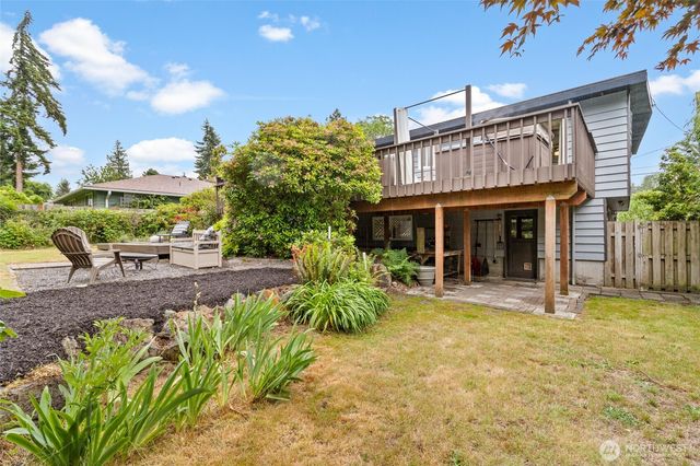 8707 Maple Lane, Edmonds, WA 98026