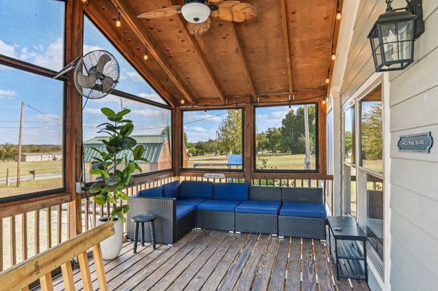 7712 River Run, Granbury, TX 76049