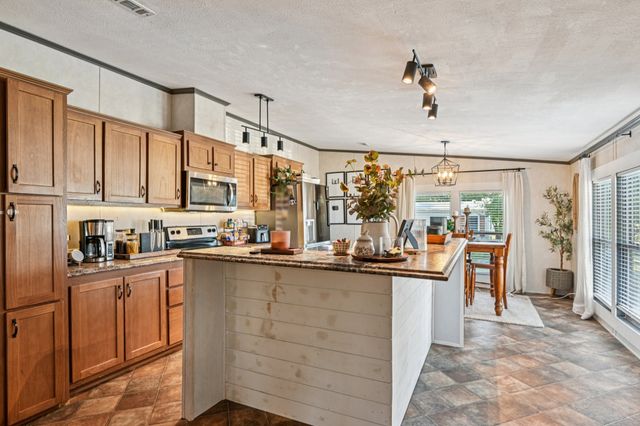 7712 River Run, Granbury, TX 76049