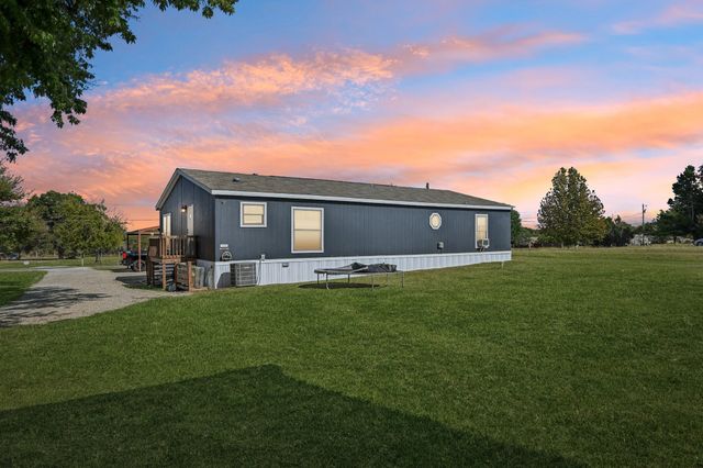 7712 River Run, Granbury, TX 76049