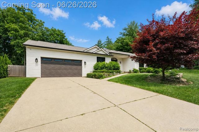 1713 Stirling Avenue, Pontiac, MI 48340