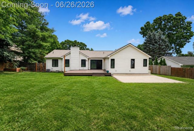 1713 Stirling Avenue, Pontiac, MI 48340