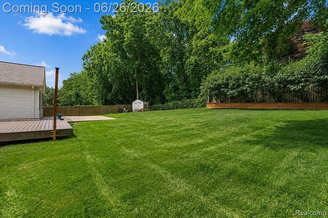 1713 Stirling Avenue, Pontiac, MI 48340