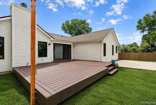 1713 Stirling Avenue, Pontiac, MI 48340