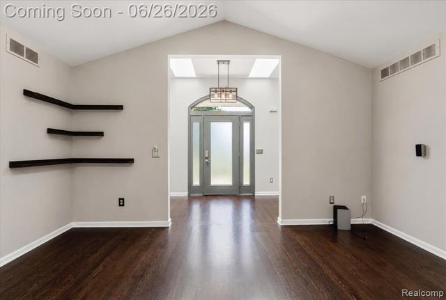 1713 Stirling Avenue, Pontiac, MI 48340