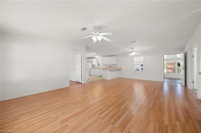 1000 Kings HWY # 128, Port Charlotte, FL 33980