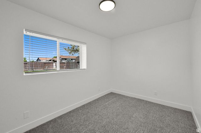 958 N 2075 W, Farr West, UT 84404