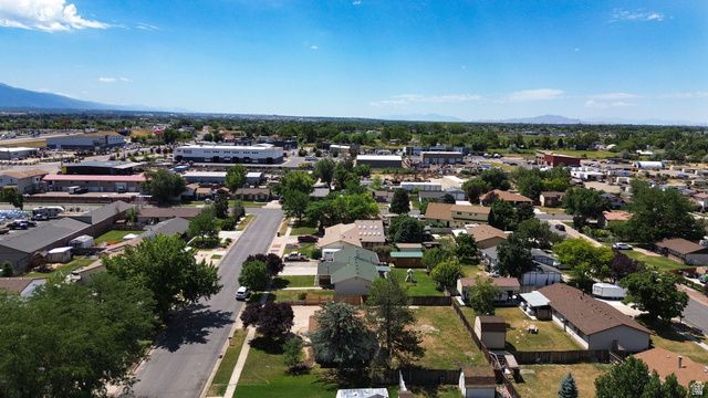 958 N 2075 W, Farr West, UT 84404