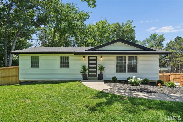 1420 Saint Peters Howell Road, St Peters, MO 63376