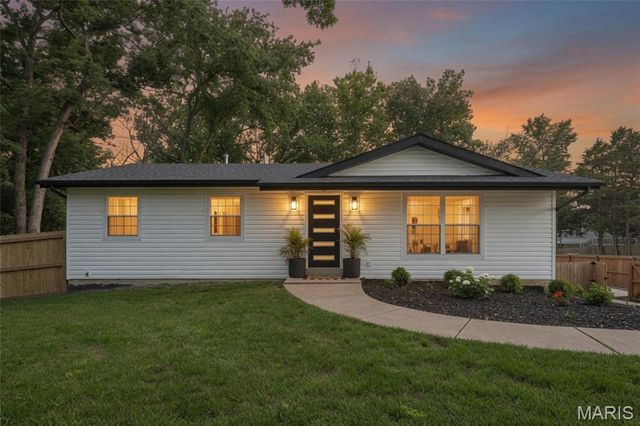 1420 Saint Peters Howell Road, St Peters, MO 63376