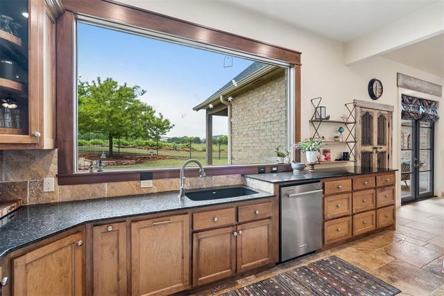 1605 NW 199th Street, Edmond, OK 73012