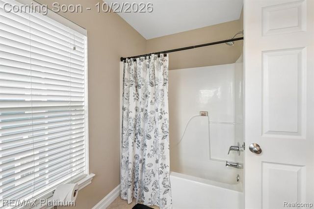 526 Kimball Street, Howell, MI 48855