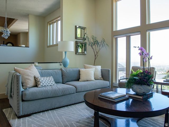 4925 S MOUNTAIN LN, Salt Lake City, UT 84124