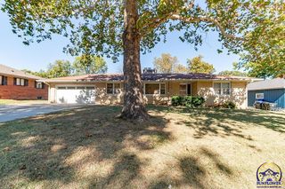 1608 SW 26th ST, Topeka, KS 66611