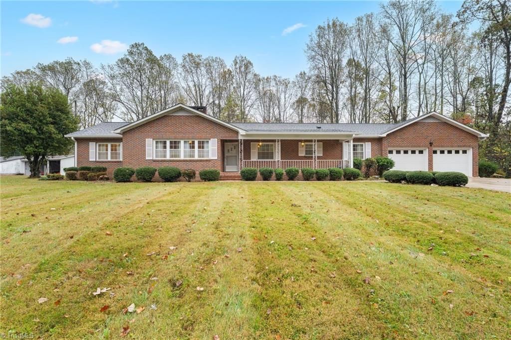 658 N Minton Road, Wilkesboro, NC 28697