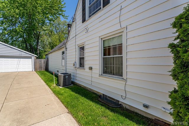 106 Wilton Parkway, Tonawanda, NY 14223