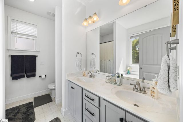 323 Barnhill Court, Greenville, SC 29617