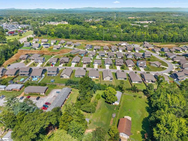 323 Barnhill Court, Greenville, SC 29617