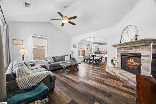 323 Barnhill Court, Greenville, SC 29617