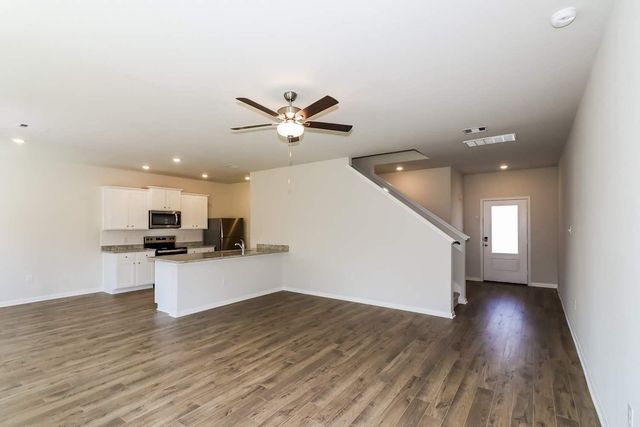 8206 Sunberry Shadow Drive, Houston, TX 77016