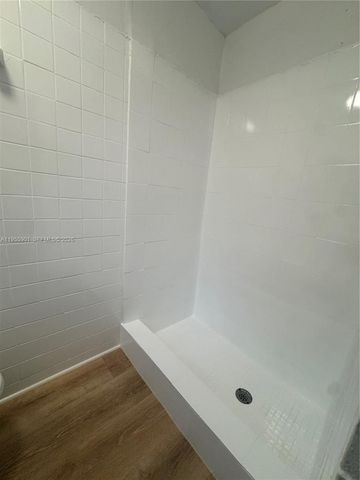 3690 SW 14th St 1, Miami, FL 33145