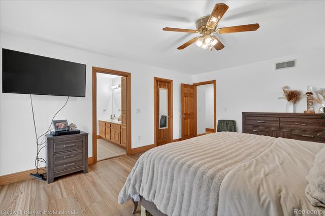 10310 Sharp Road, Mundy Township, MI 48473