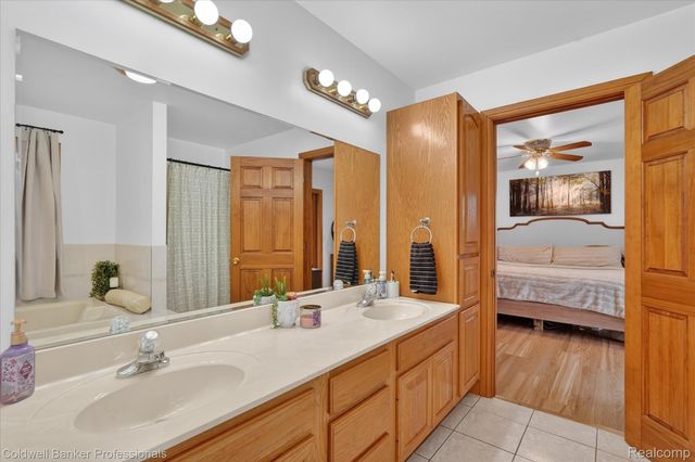 10310 Sharp Road, Mundy Township, MI 48473