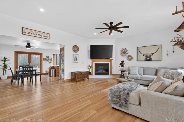 10310 Sharp Road, Mundy Township, MI 48473