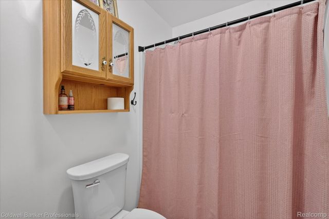 10310 Sharp Road, Mundy Township, MI 48473