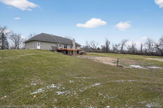 10310 Sharp Road, Mundy Township, MI 48473