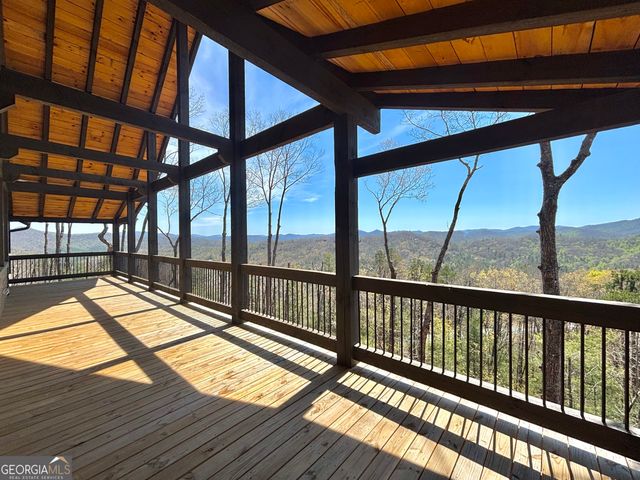 467 Skylight Drive, Blue Ridge, GA 30513