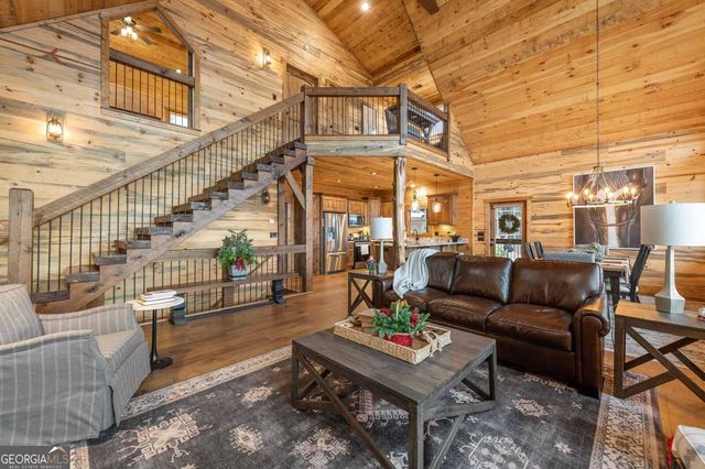 467 Skylight Drive, Blue Ridge, GA 30513