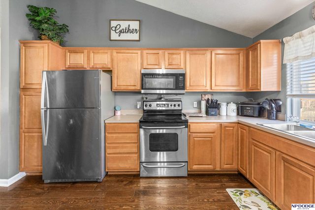 18060 Lillian Street, Omaha, NE 68136