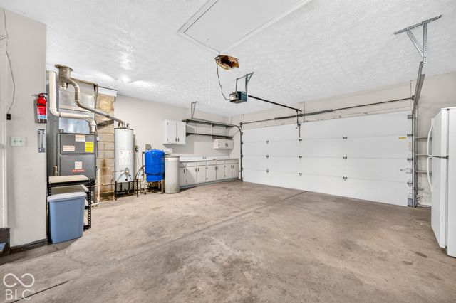 130 Brookside Court, Franklin, IN 46131