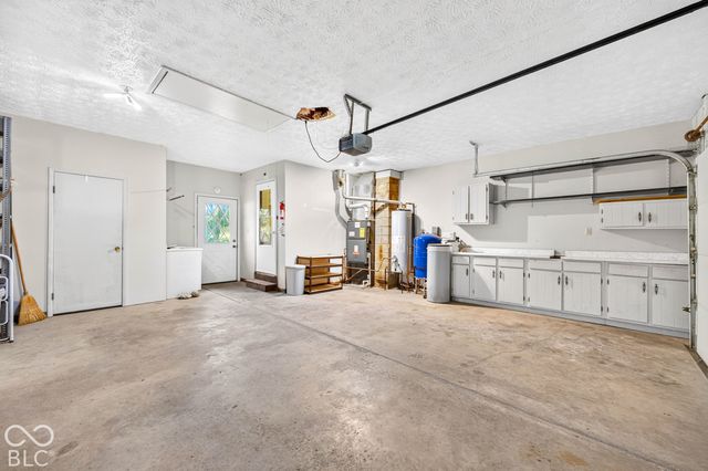 130 Brookside Court, Franklin, IN 46131