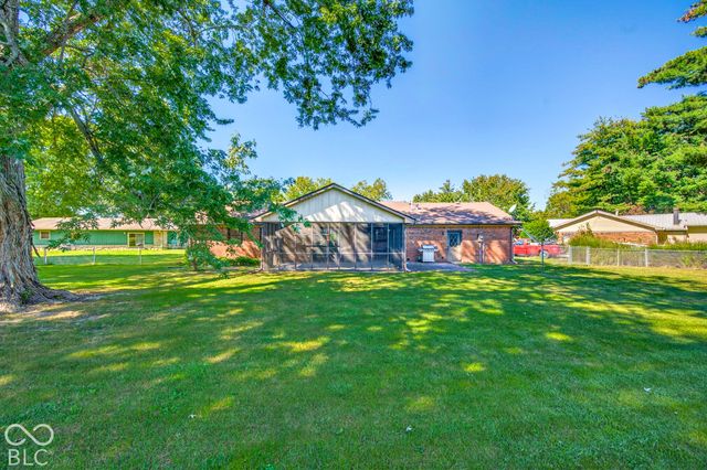 130 Brookside Court, Franklin, IN 46131