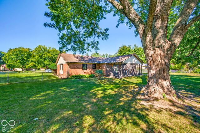 130 Brookside Court, Franklin, IN 46131