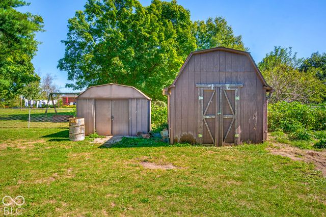 130 Brookside Court, Franklin, IN 46131