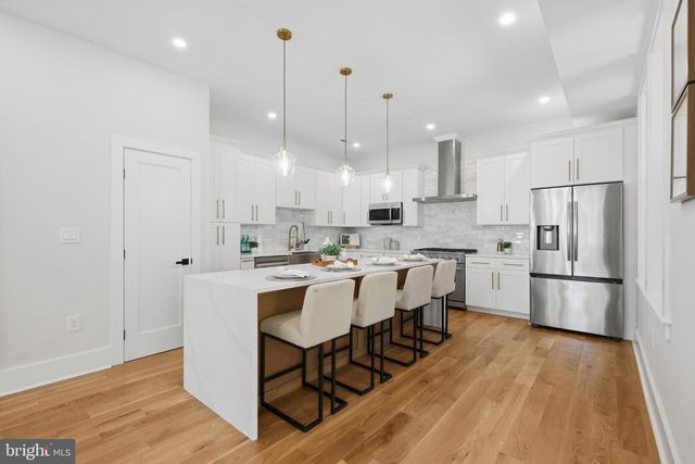 54 RHODE ISLAND AVE NE, Washington, DC 20002
