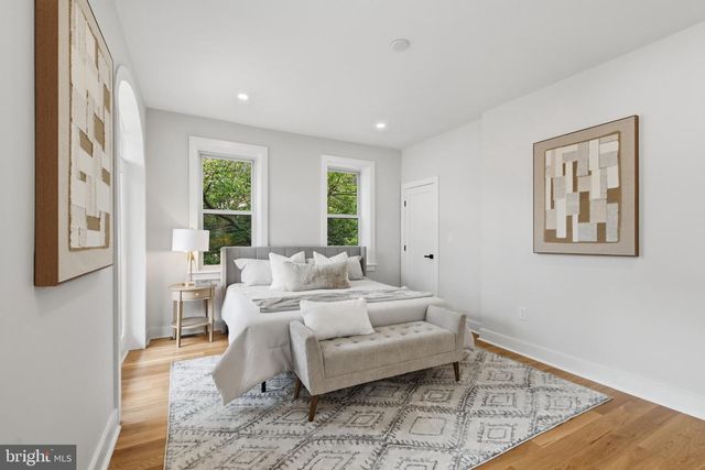 54 RHODE ISLAND AVE NE, Washington, DC 20002