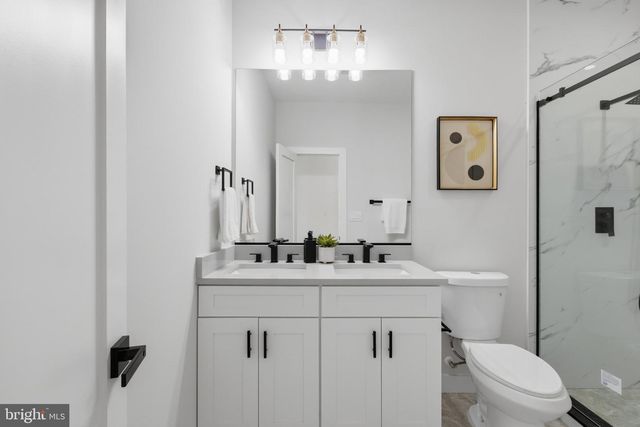 54 RHODE ISLAND AVE NE, Washington, DC 20002