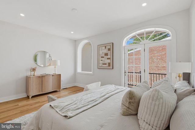 54 RHODE ISLAND AVE NE, Washington, DC 20002