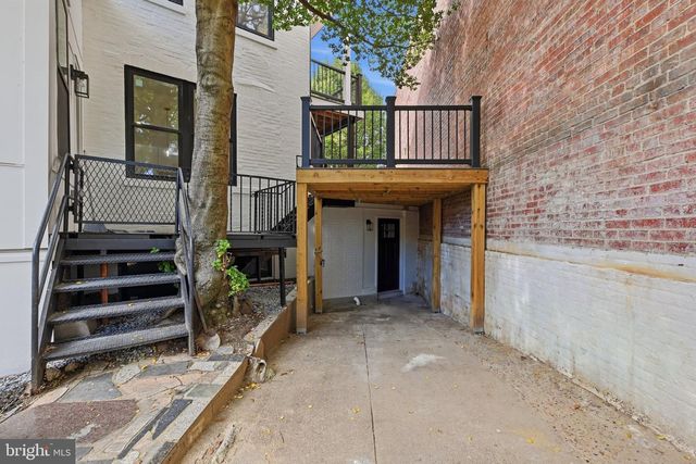 54 RHODE ISLAND AVE NE, Washington, DC 20002
