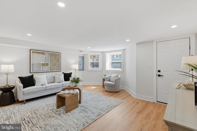 54 RHODE ISLAND AVE NE, Washington, DC 20002