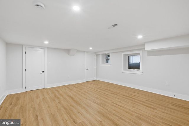 54 RHODE ISLAND AVE NE, Washington, DC 20002