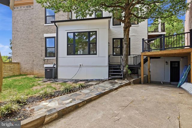 54 RHODE ISLAND AVE NE, Washington, DC 20002