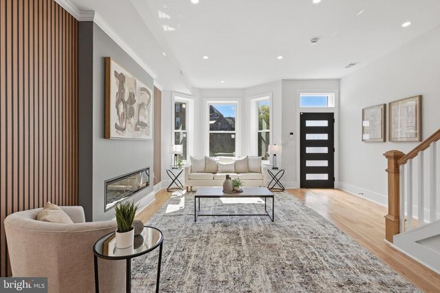 54 RHODE ISLAND AVE NE, Washington, DC 20002