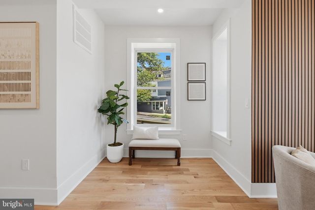 54 RHODE ISLAND AVE NE, Washington, DC 20002